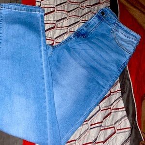 Light Wash Size XL Brand is SHEIN